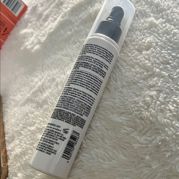 NEW RAISE THE ROOT
THICKEN + LIFT SPRAY, the cure for flat hair, 150 ml - Picture 11 of 11